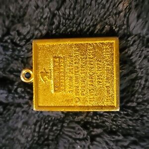 Gold Elvis Presley Commemorative Pendant For PO Stamp From 92'